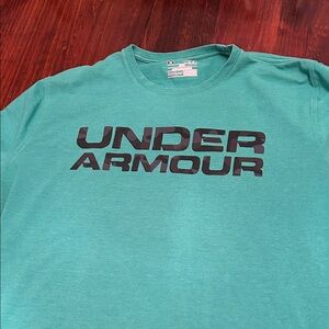 Under Armour Men's Green Short Sleeve Tee